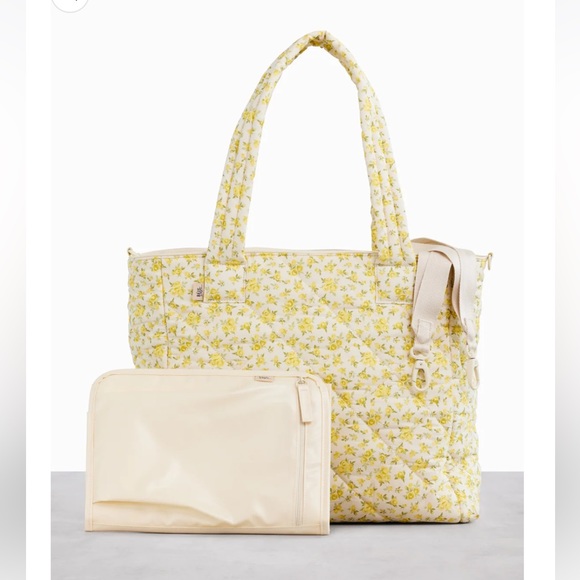 NWT Elsa x BEIS garden party tote! - Picture 3 of 4